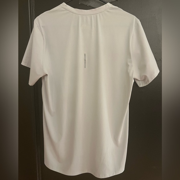 North Face running tee - Picture 2 of 3